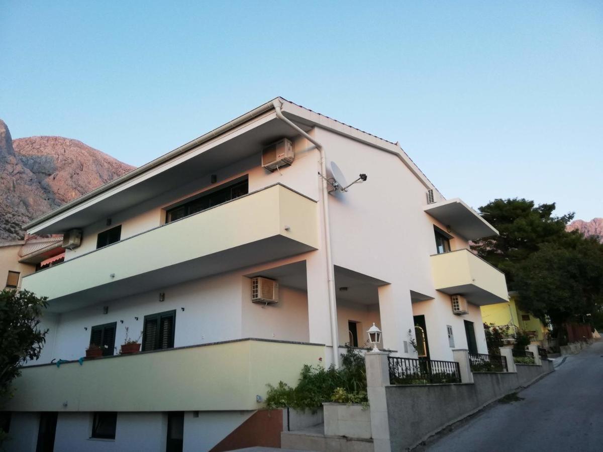 Apartments Sanja Baška Voda Dış mekan fotoğraf