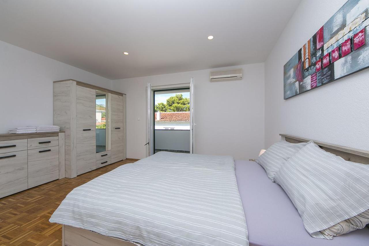 Apartments Sanja Baška Voda Dış mekan fotoğraf