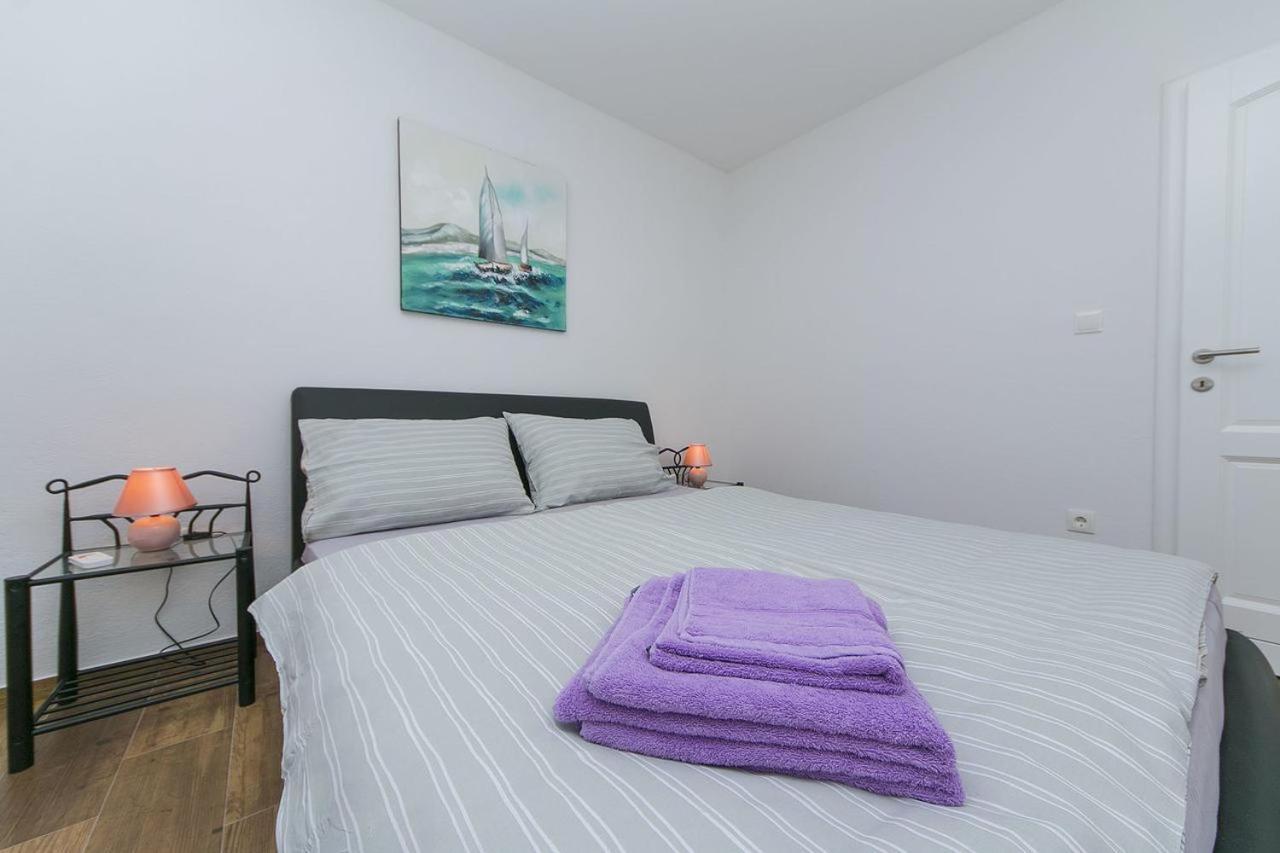 Apartments Sanja Baška Voda Dış mekan fotoğraf